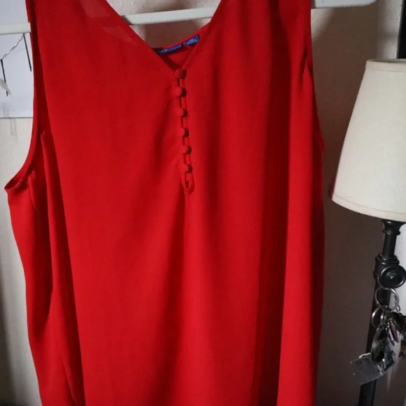 Apt. 9 Bold Red Top - Picture 3 of 8